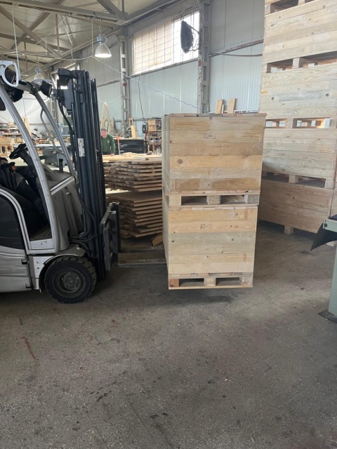 Skrzynia drewniana pełna IPPC 1200x800x760 mm – wytrzymała, certyfikowana, do transportu i magazynowania
