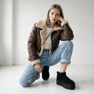 Śniegowce damskie UGG Classic Ultra Mini Platform - czarne