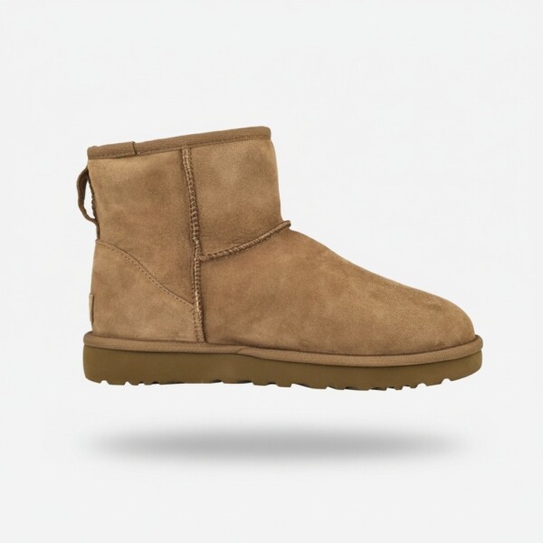 1016222-CHE_ENE_GL.jpg Zamsz, futro wełniane, podeszwa bieżnikowana, śniegowce męskie UGG Classic Mini II Chestnut, brązowy 1016222-CHE